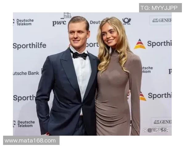 冠军+新欢！辛纳维也纳夺冠高调官宣爱情 新女友竟是舒马赫前准儿媳